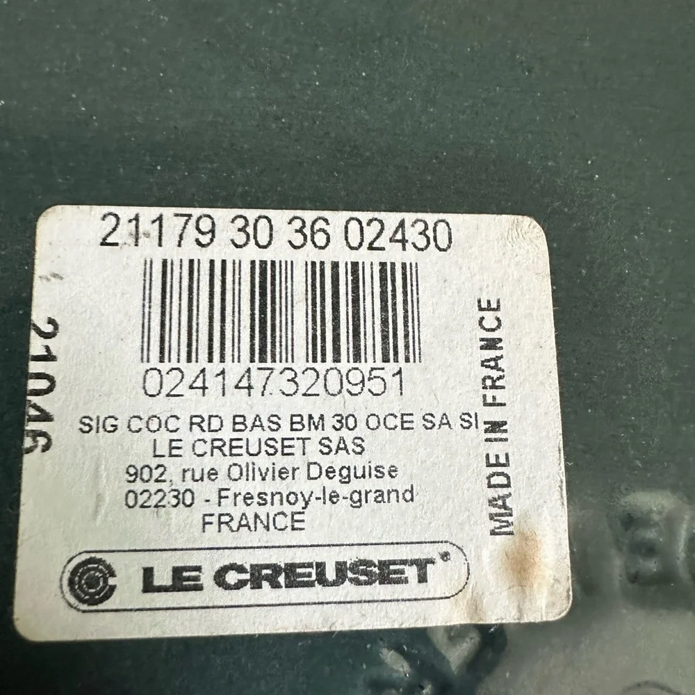 Le Creuset Teal Enameled Cast Iron Dutch Oven color OCEAN made in France